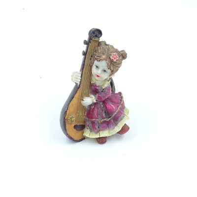 Figurine