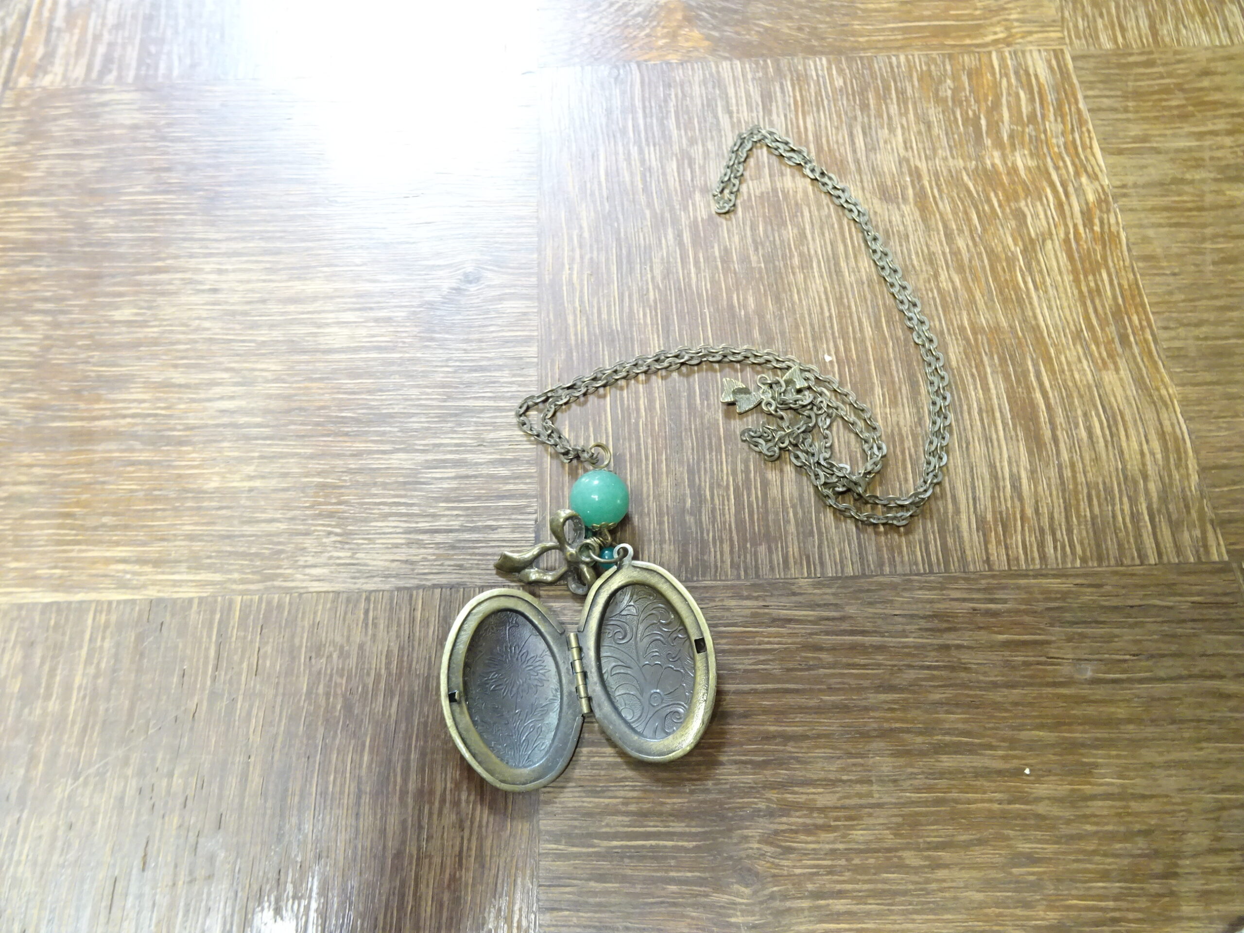 Collier